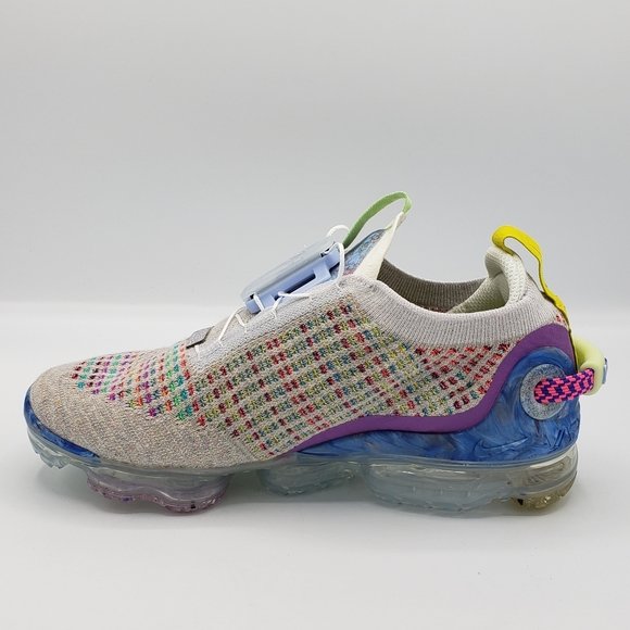 NIKE W AIR VAPORMAX 2020 FK Pure Platinum SIZE 6.5 - Picture 2 of 10